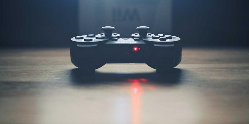 梅雨季家居防潮全攻略：从紫色家居装饰到电商平台选购的系统方案