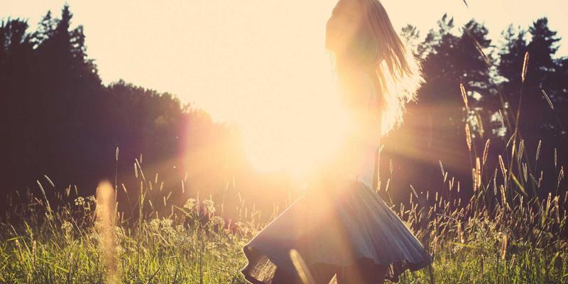 紫色家居美学：用生活用品打造高级感家居空间的3大技巧