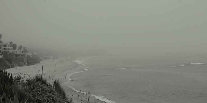 艺术涂鸦家居用品走红电商平台：当个性表达遇见生活美学