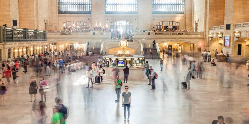 阿杰家与紫色家居分享：实木家具四季保养指南，轻松应对温湿度变化