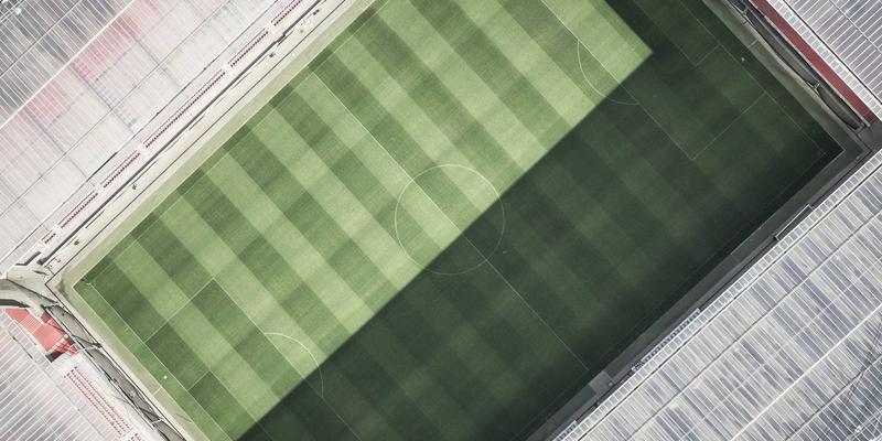 阿杰家的艺术涂鸦灵感空间：家用新风系统与空气净化器对比，如何根据户型选择最佳解决方案